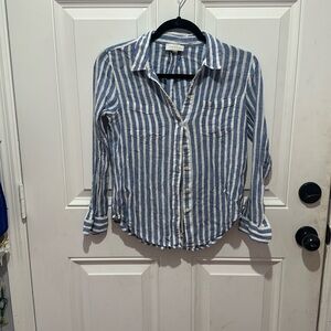 Lucky brand button up shirt size small